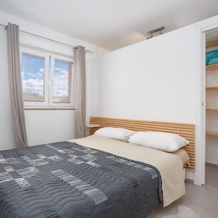 Family Village Apartment Vrh  Dış mekan fotoğraf